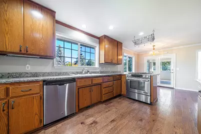 938 Cypress Point Loop, Ashland, OR 97520 - Photo 10