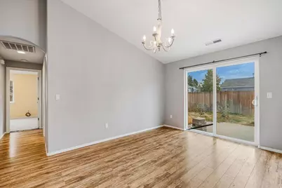 930 NW Spruce Avenue, Redmond, OR 97756 - Photo 12