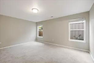 930 NW Spruce Ave, Redmond, OR 97756 - Photo 20