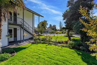 205 SW Booth Street, Grants Pass, OR 97526 - Photo 28