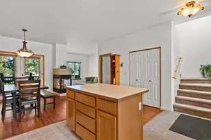 1044 Golden Pheasant Dr, Redmond, OR 97756 - Photo 6