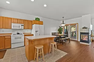 1044 Golden Pheasant Dr, Redmond, OR 97756 - Photo 10