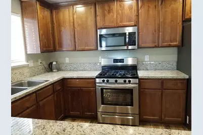 911 Stonewater Drive, Eagle Point, OR 97524 - Photo 14