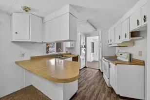 1384 SE Akins Dr, Prineville, OR 97754 - Photo 10