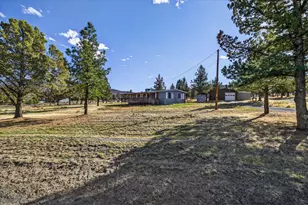 1384 SE Akins Dr, Prineville, OR 97754 - Photo 2