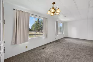 1384 SE Akins Dr, Prineville, OR 97754 - Photo 8