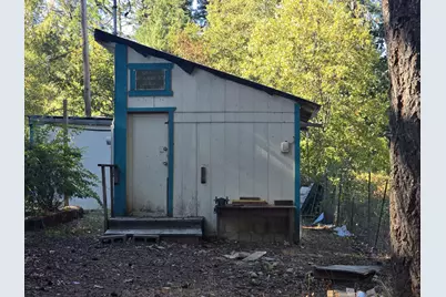 2584 Rockydale Road, Cave Junction, OR 97523 - Photo 10