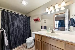 208 Northview Dr, Eagle Point, OR 97524 - Photo 22