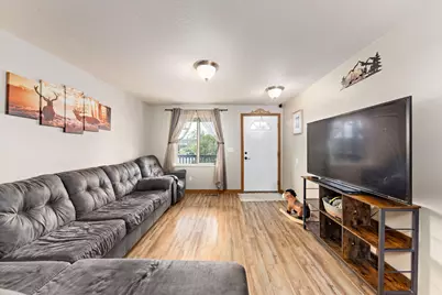 208 Northview Drive, Eagle Point, OR 97524 - Photo 8