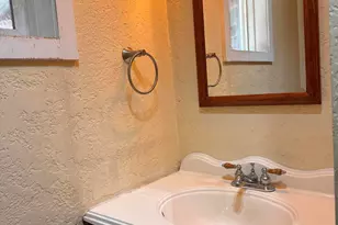 1636 Blue Pool Way, Chiloquin, OR 97624 - Photo 12