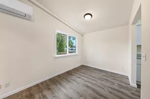 1036 W 12th St, Medford, OR 97501 - Photo 16