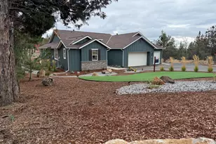 5730 Engleman Spruce Way, Klamath Falls, OR 97601 - Photo 2