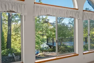 1320 Redwood Cir, Grants Pass, OR 97527 - Photo 4