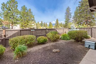 60494 Hedgewood Ln, Bend, OR 97702 - Photo 30