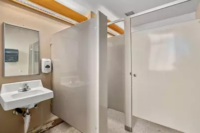 145 N Bartlett Street #B, Medford, OR 97501 - Photo 16