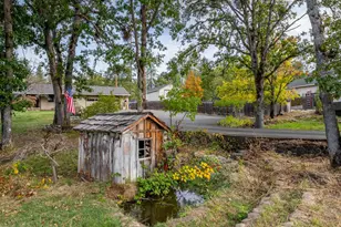 338 Kilborn Dr, Grants Pass, OR 97526 - Photo 34