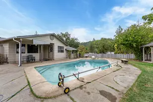 338 Kilborn Dr, Grants Pass, OR 97526 - Photo 20