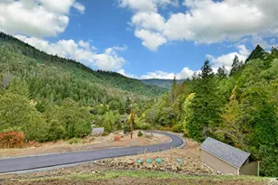 5572 Jumpoff Joe Creek Rd, Grants Pass, OR 97526 - Photo 38