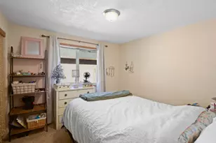 1813 Cascadia St, Medford, OR 97504 - Photo 14