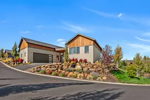 19211 Gateway Loop, Bend, OR 97702 - Photo 2