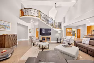 18200 Williams Hwy, Williams, OR 97544 - Photo 10