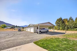 18200 Williams Hwy, Williams, OR 97544 - Photo 54