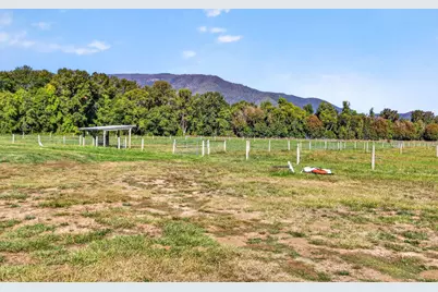 18200 Williams Highway, Williams, OR 97544 - Photo 86