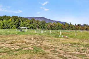 18200 Williams Hwy, Williams, OR 97544 - Photo 86