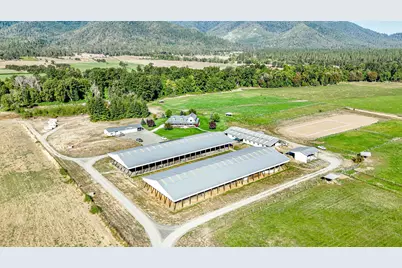 18200 Williams Highway, Williams, OR 97544 - Photo 1