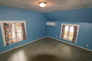 419 E Main St, Rogue River, OR 97537 - Photo 22