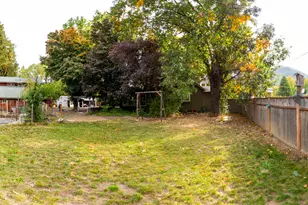 419 E Main St, Rogue River, OR 97537 - Photo 40