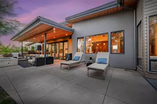 61612 Hosmer Lake Dr, Bend, OR 97702 - Photo 4