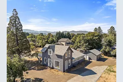 1007 Garfield Street, Medford, OR 97501 - Photo 1