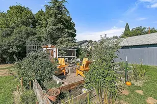 1007 Garfield St, Medford, OR 97501 - Photo 8