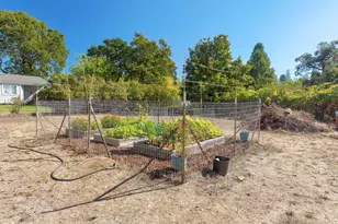 165 Sunbeam Cir, Merlin, OR 97532 - Photo 42