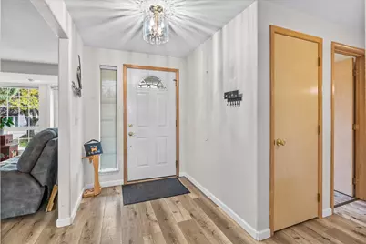 1822 Sarah Way, Medford, OR 97501 - Photo 6