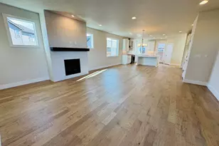 21428 SE Krakatoa Ct, Bend, OR 97702 - Photo 2