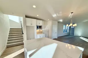 21428 SE Krakatoa Ct, Bend, OR 97702 - Photo 4