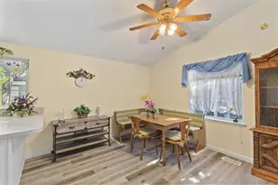 206 NW Creekside Dr, Grants Pass, OR 97526 - Photo 14