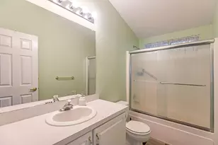 206 NW Creekside Dr, Grants Pass, OR 97526 - Photo 18