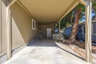206 NW Creekside Dr, Grants Pass, OR 97526 - Photo 26
