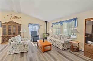 206 NW Creekside Dr, Grants Pass, OR 97526 - Photo 4