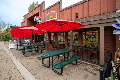 220 W Cascade Avenue, Sisters, OR 97759 - Photo 2