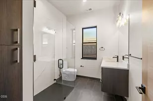 391 Clinton St, Ashland, OR 97520 - Photo 28