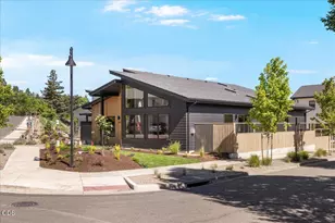391 Clinton St, Ashland, OR 97520 - Photo 38