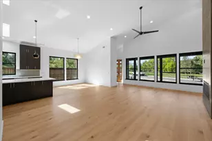 391 Clinton St, Ashland, OR 97520 - Photo 12