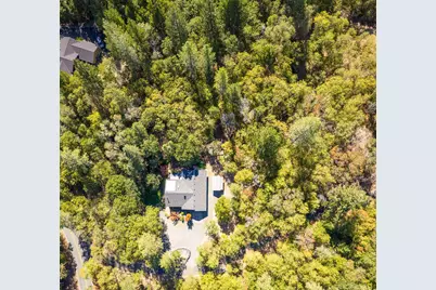 250 Cambridge Drive, Grants Pass, OR 97526 - Photo 32