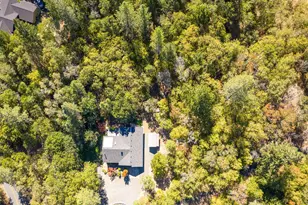 250 Cambridge Dr, Grants Pass, OR 97526 - Photo 32