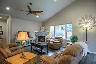 2745 SW 32nd St, Redmond, OR 97756 - Photo 22