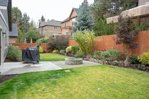 2745 SW 32nd St, Redmond, OR 97756 - Photo 2